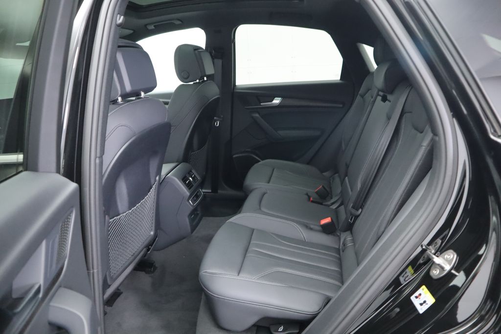 Thumbnail: 2025 Audi Q5 - 23