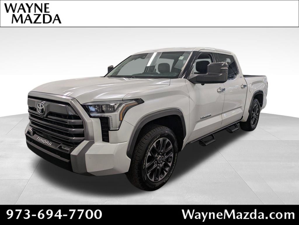 2022 Toyota Tundra Limited CrewMax Cab 4WD