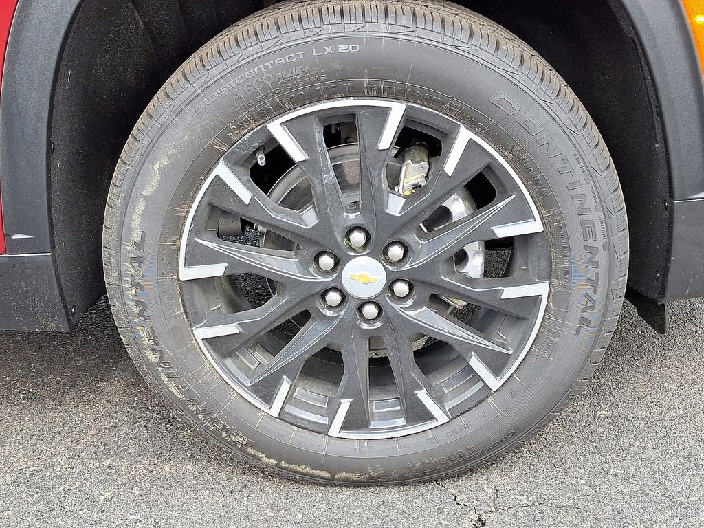 View vehicle photo 5