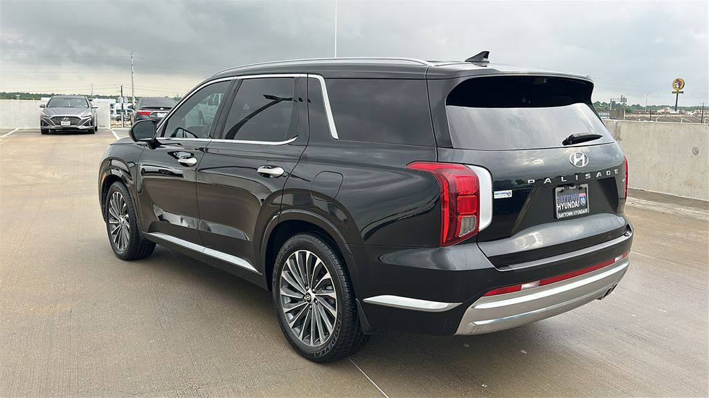 2023 Hyundai Palisade Calligraphy Black at Gullo Toyota