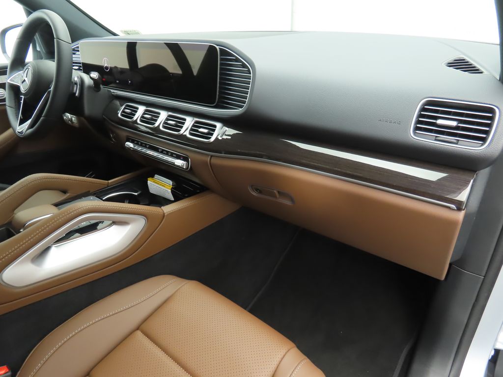 Thumbnail: 2025 Mercedes-Benz GLE - 17