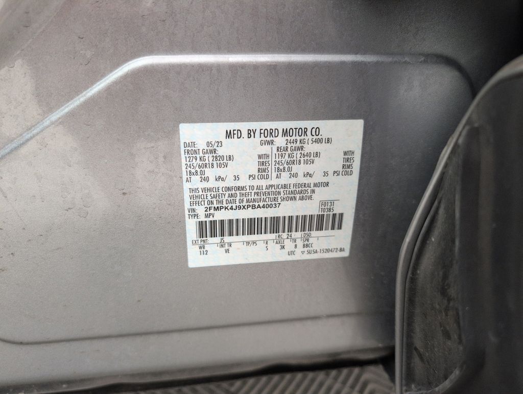 2023 Silver Metallic Ford Edge SEL AWD SUV