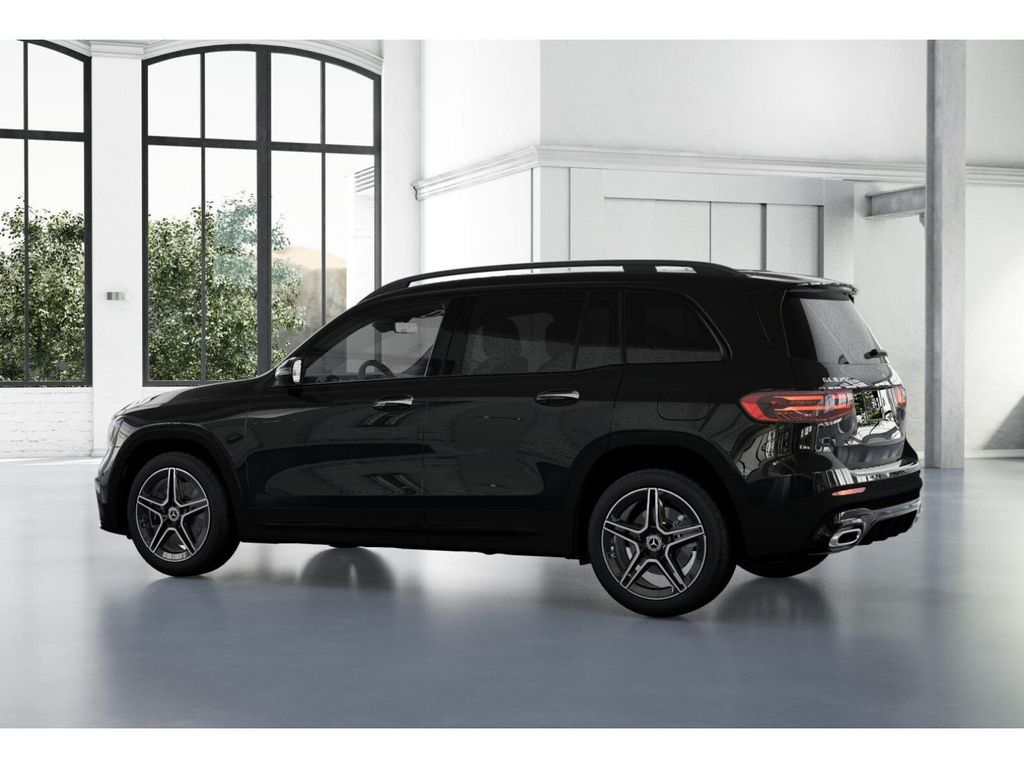 2025 Mercedes-Benz GLB 250 31