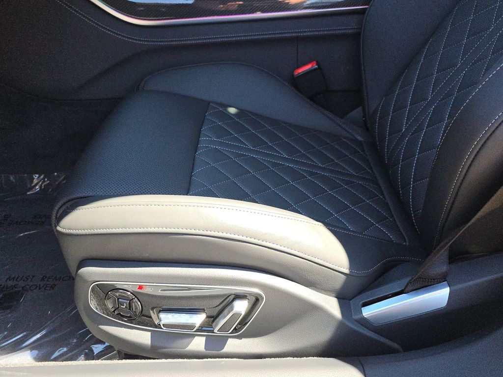 New 2026 Black Audi 4.0T image 17