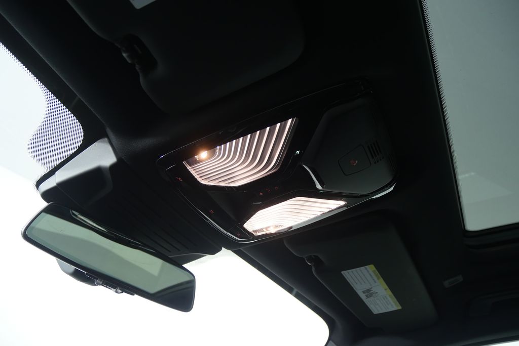 Thumbnail: 2025 BMW X5 - 25