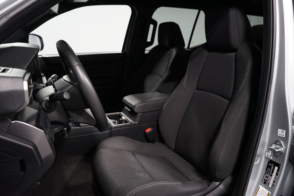 Thumbnail: 2025 Toyota 4Runner - 28