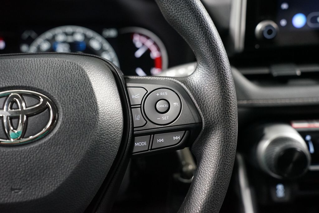 Thumbnail: 2025 Toyota RAV4 - 13