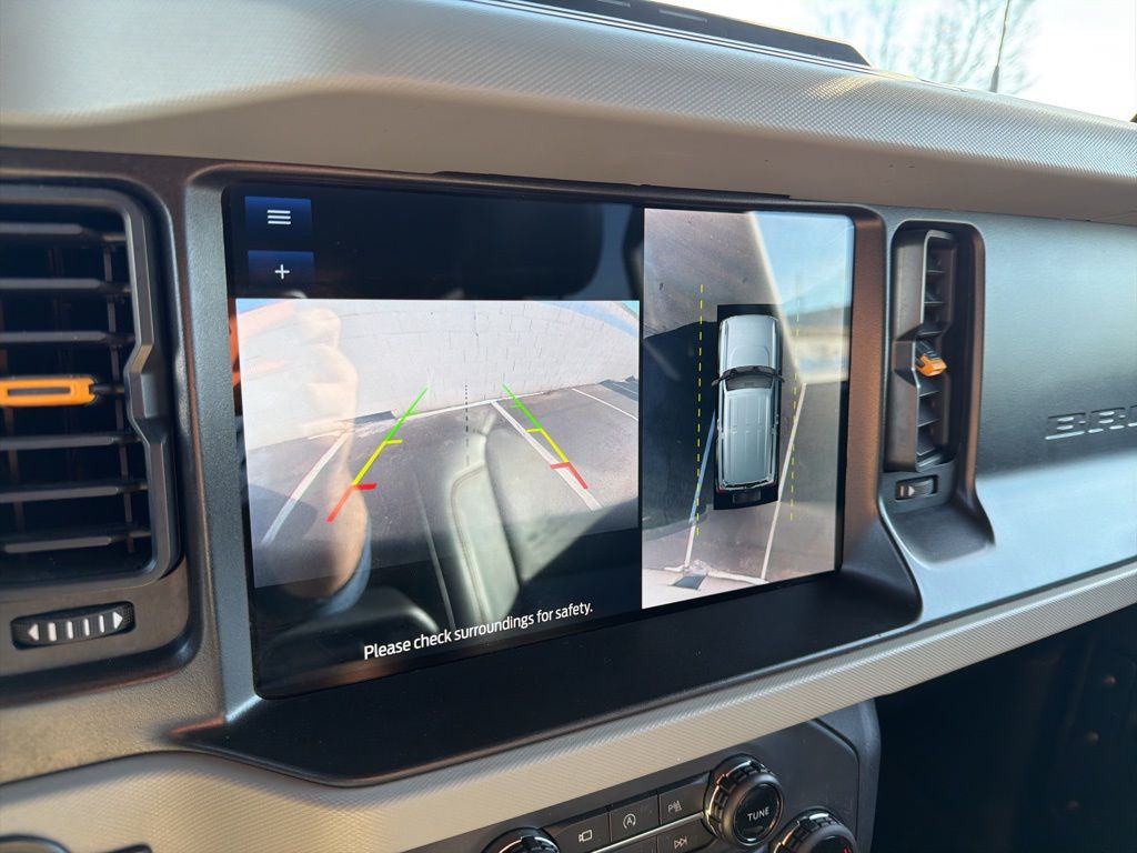 Thumbnail: 2022 Ford Bronco - 30