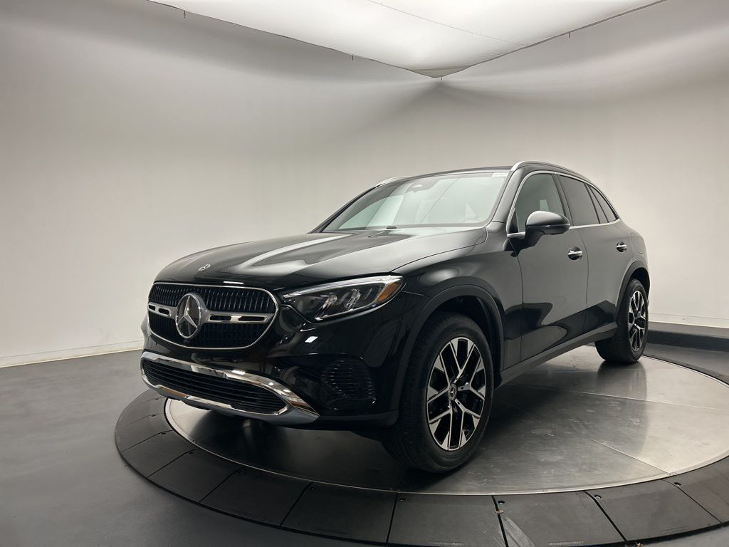 Thumbnail: 2026 Mercedes-Benz GLC - 3
