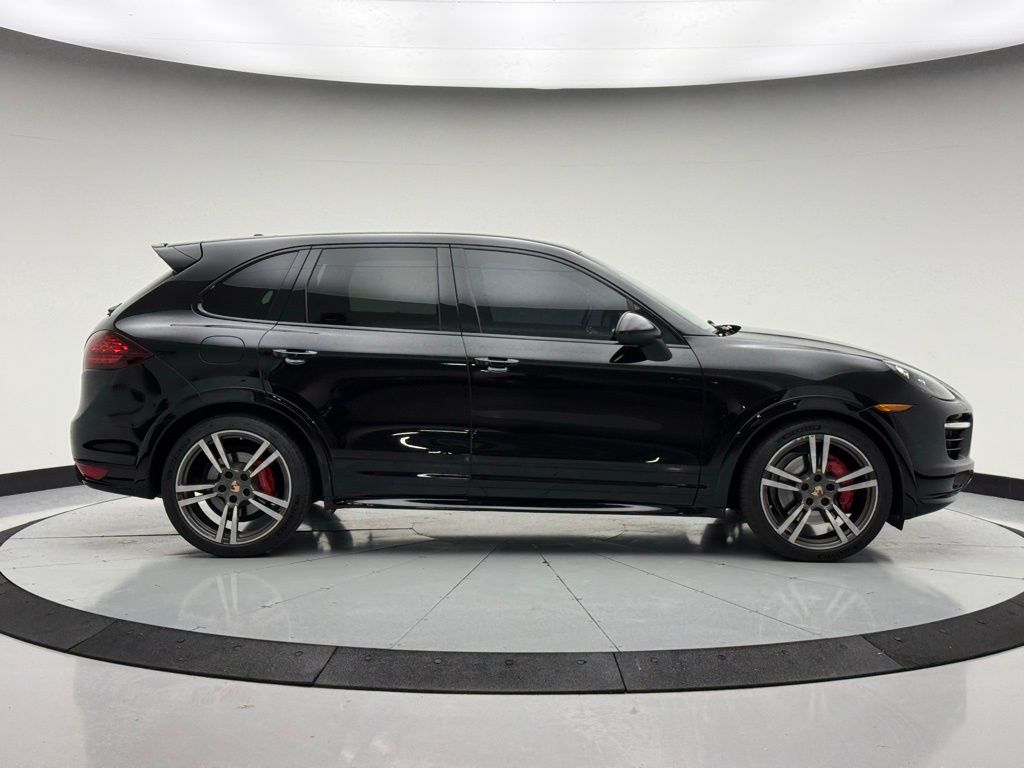 Thumbnail: 2013 Porsche Cayenne - 8