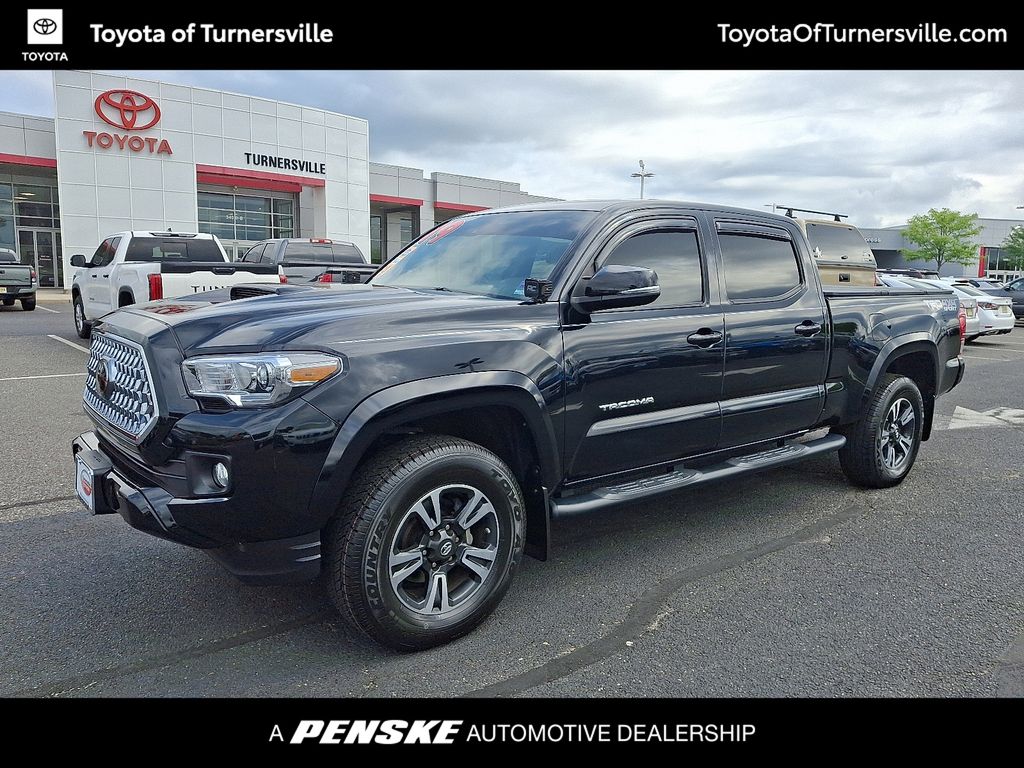 Thumbnail: 2019 Toyota Tacoma - 1
