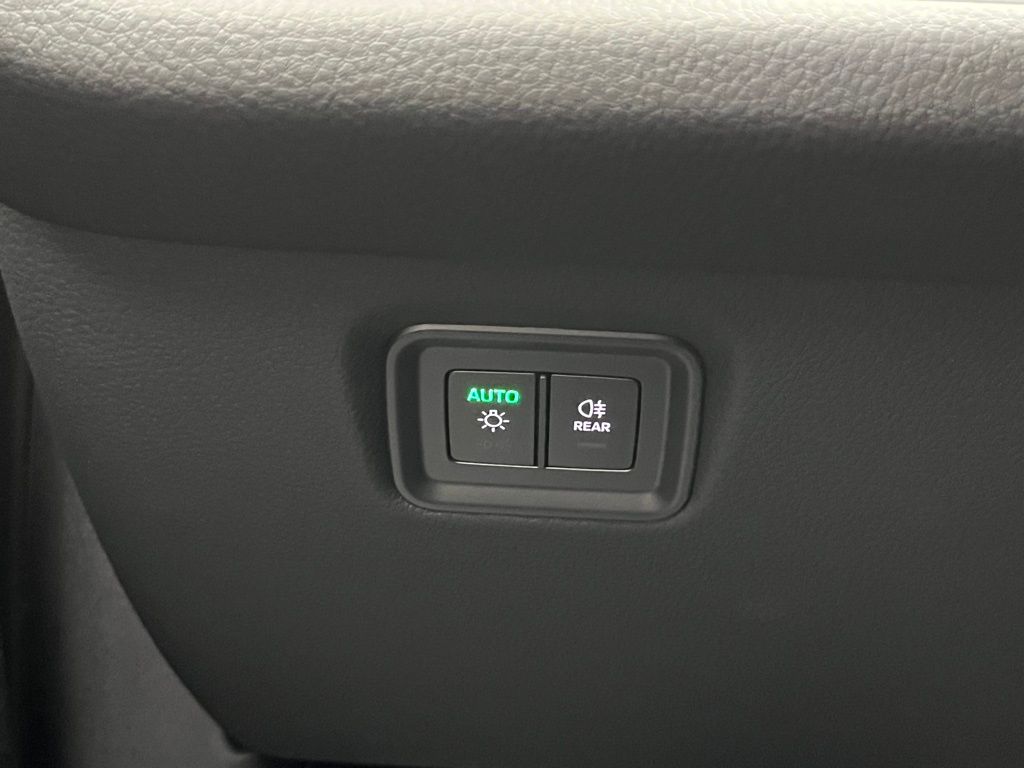 Thumbnail: 2026 Porsche Cayenne - 28