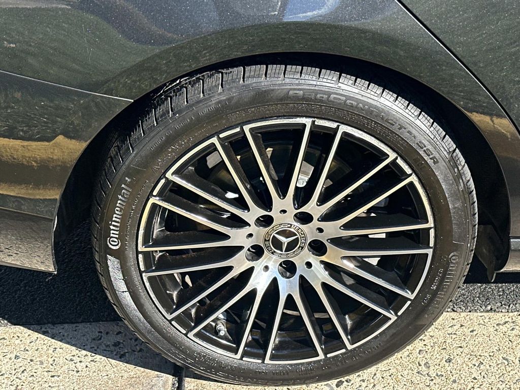 Thumbnail: 2025 Mercedes-Benz C-Class - 16