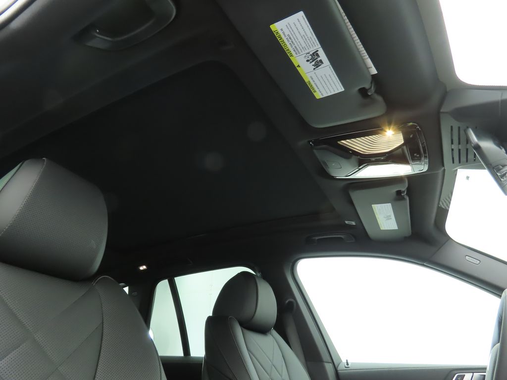 Thumbnail: 2025 BMW X5 - 18