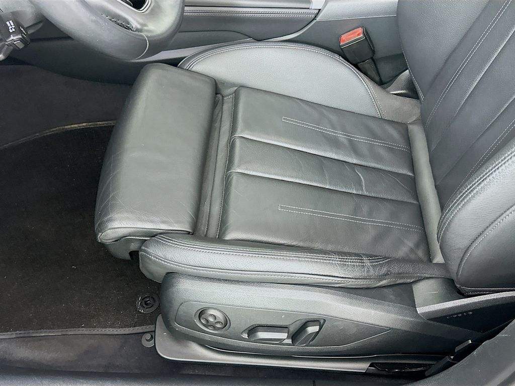 Thumbnail: 2019 Audi A4 - 20