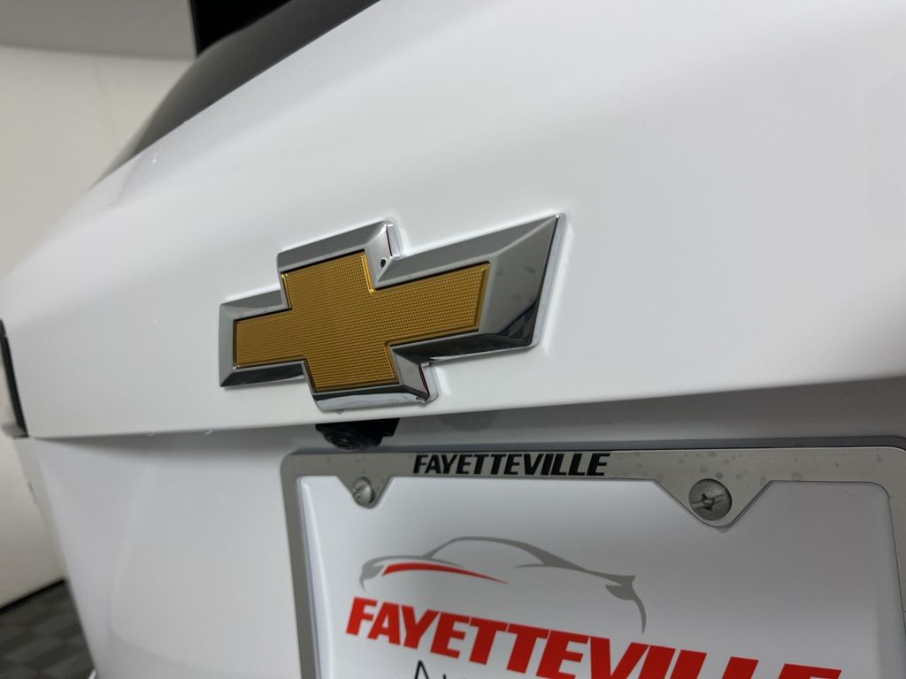 Thumbnail: 2026 Chevrolet Equinox - 17