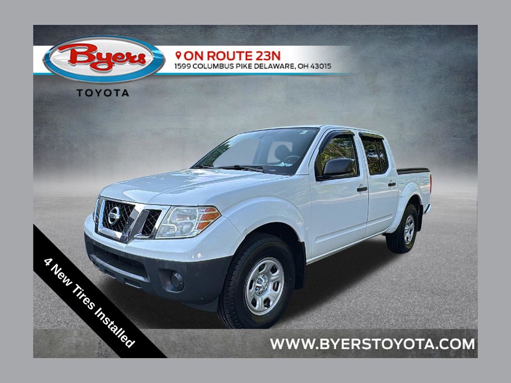 Glacier White 2017 Nissan Frontier S Crew Cab Pickup Truck 4X2 5-Speed Automatic Overdrive