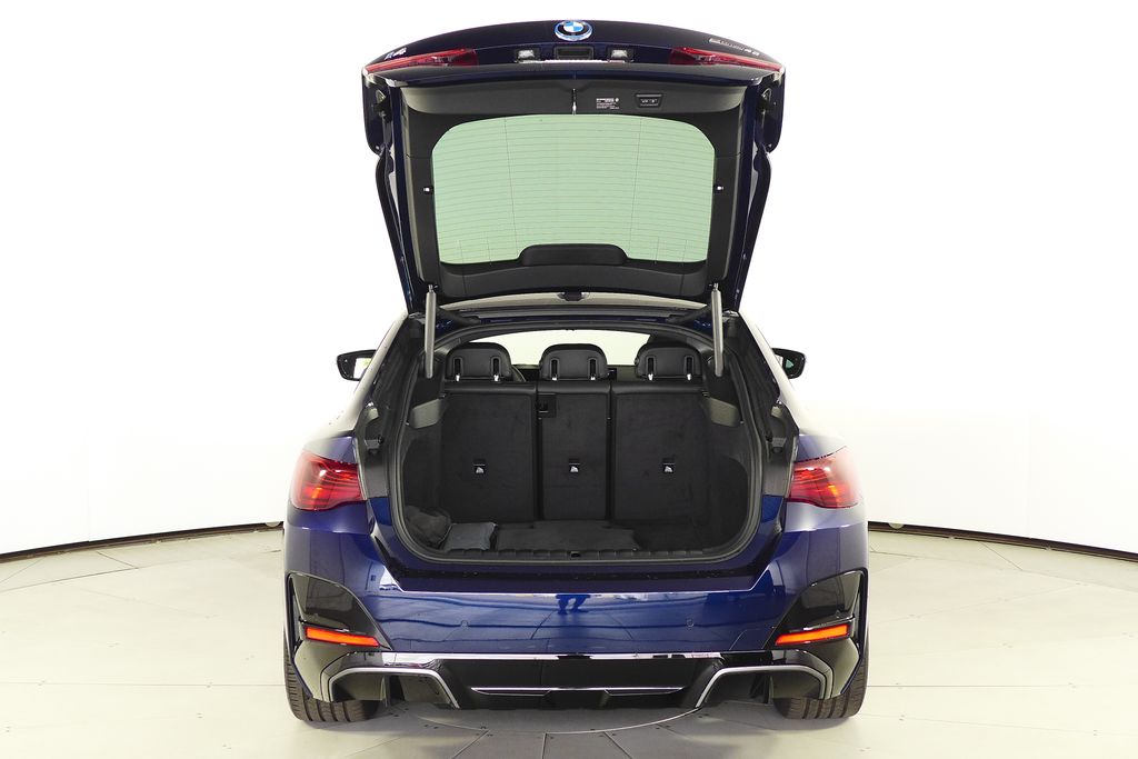 Thumbnail: 2025 BMW i4 - 10