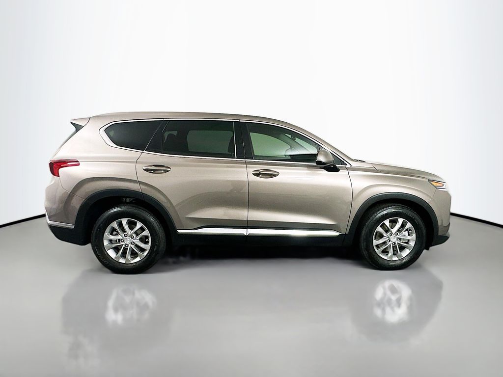 Thumbnail: 2019 Hyundai Santa Fe - 4