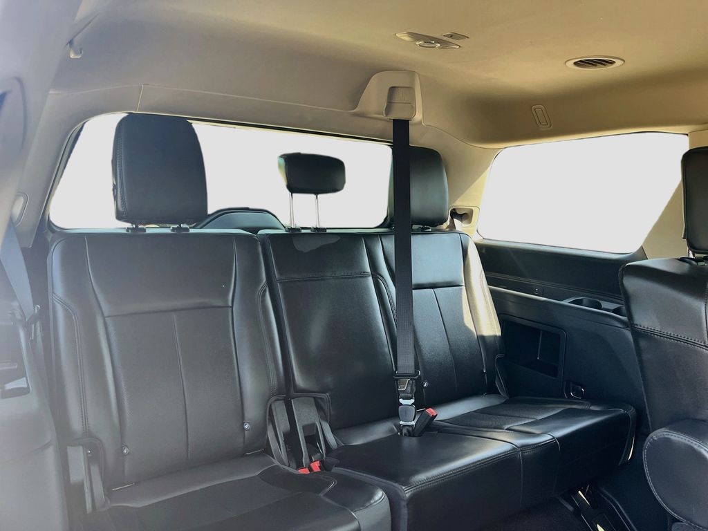 Used 2022 Blue Ford XLT image 28