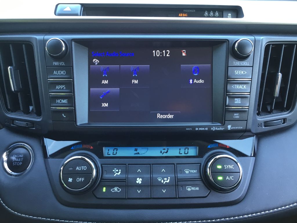 Thumbnail: 2018 Toyota RAV4 - 22
