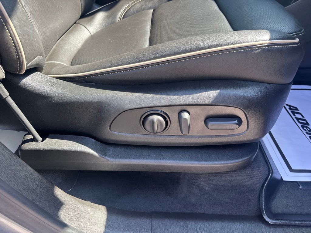 Used 2023 Chevrolet Traverse SUV