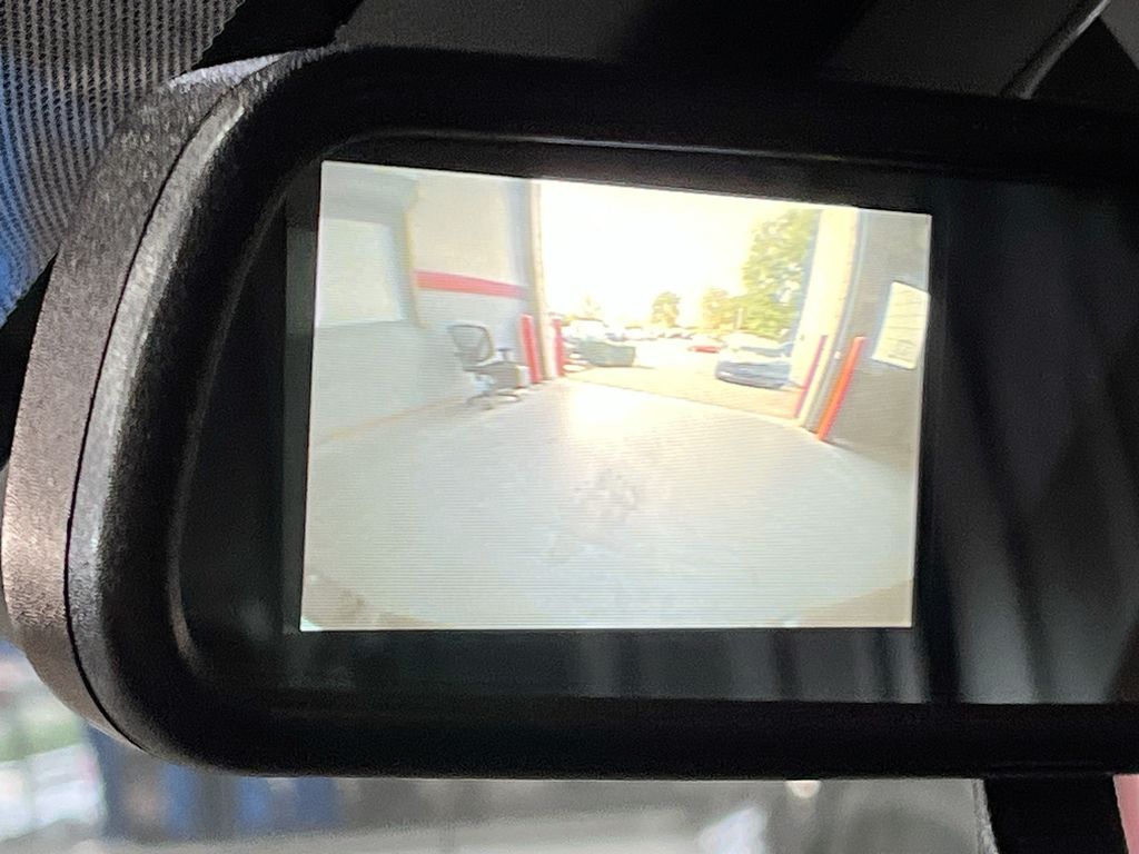 Used 2025 Summit White GMC Work Van image 13