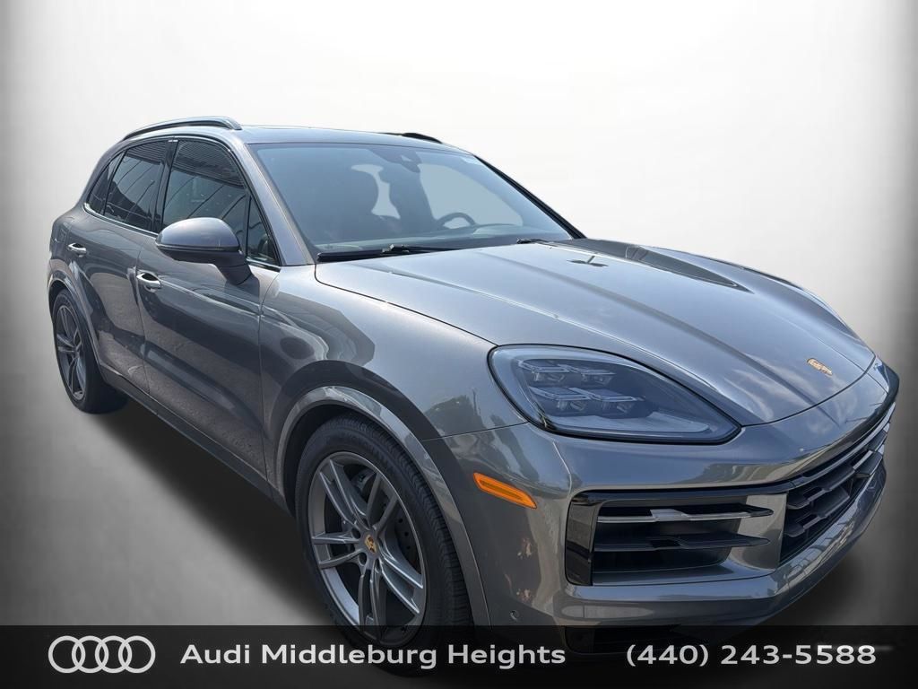  2024 Porsche Cayenne AWD   