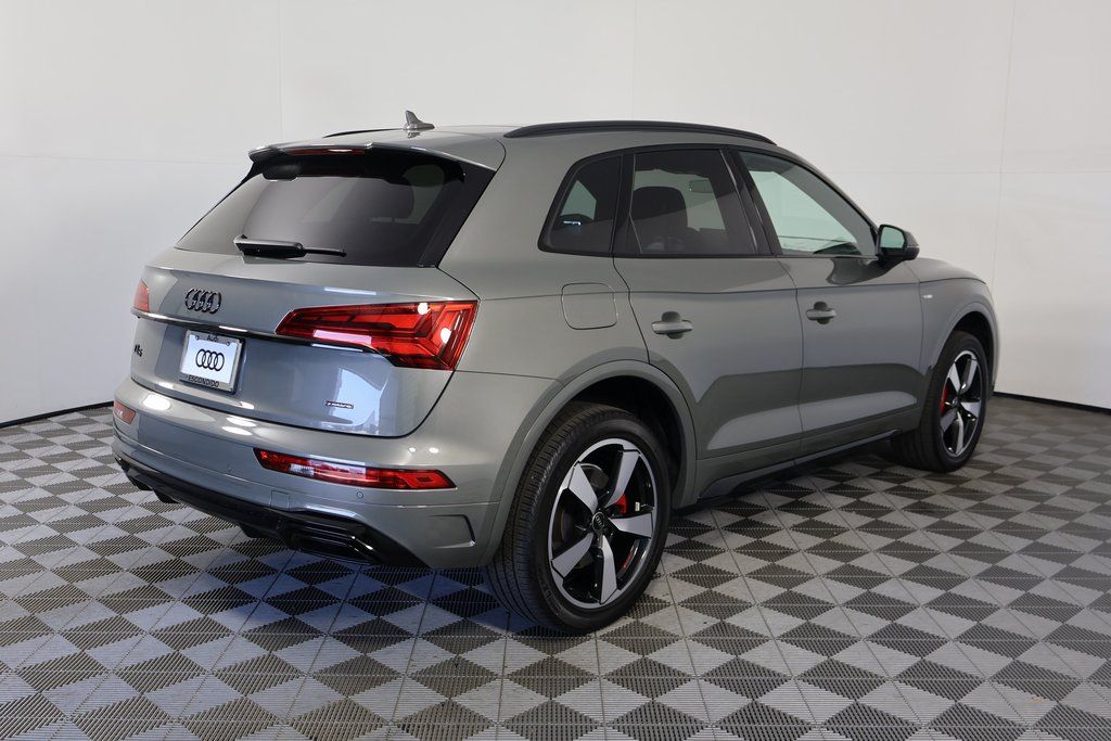 Thumbnail: 2024 Audi Q5 - 4