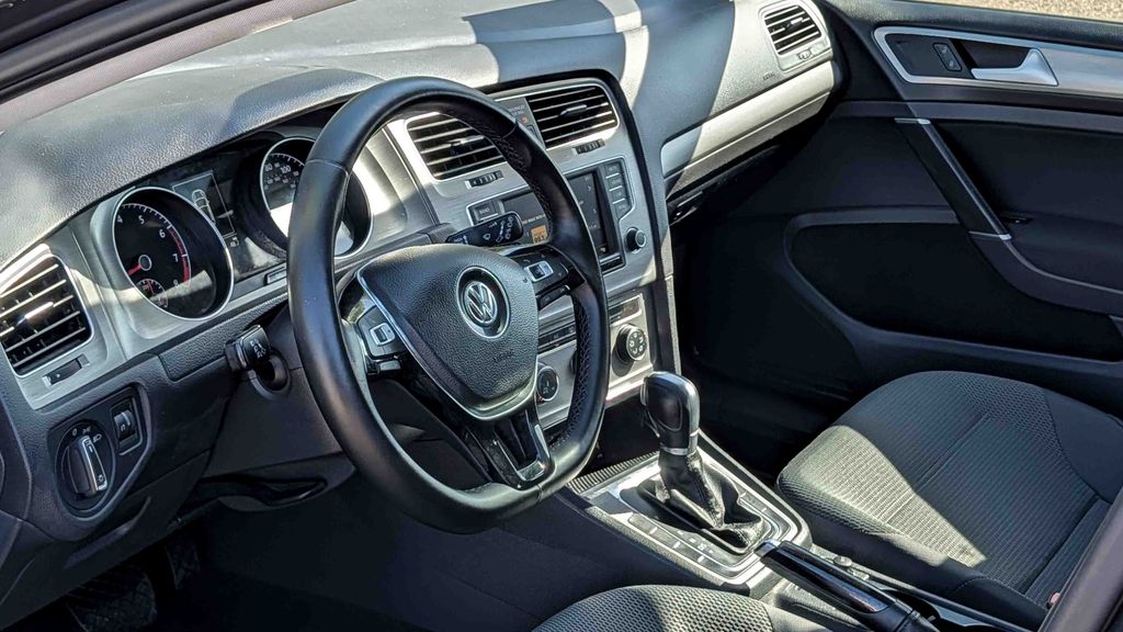 Used 2016 Volkswagen Golf TSI S 4-Door 4D Hatchback