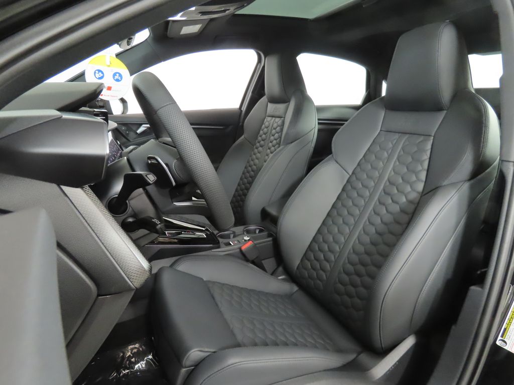 Thumbnail: 2026 Audi RS 3 - 32