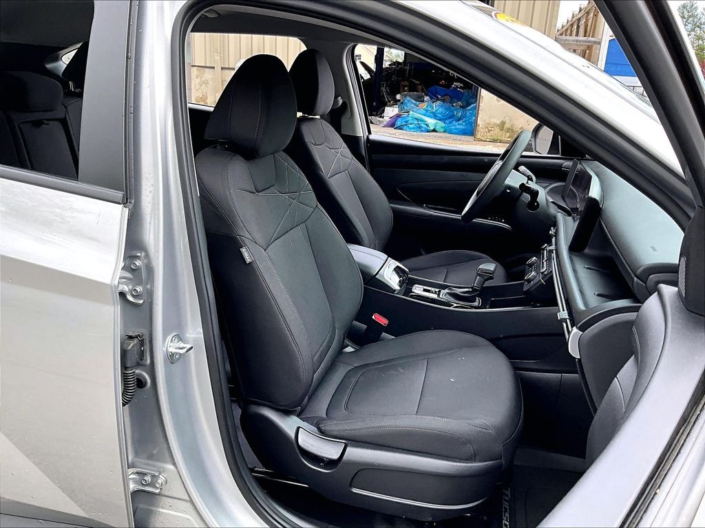 2025 Hyundai Tucson — photo 11