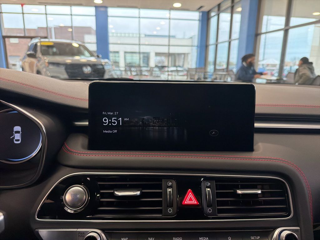 Thumbnail: 2023 Genesis G70 - 15