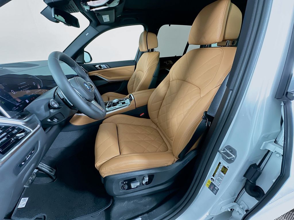 Thumbnail: 2026 BMW X5 - 16