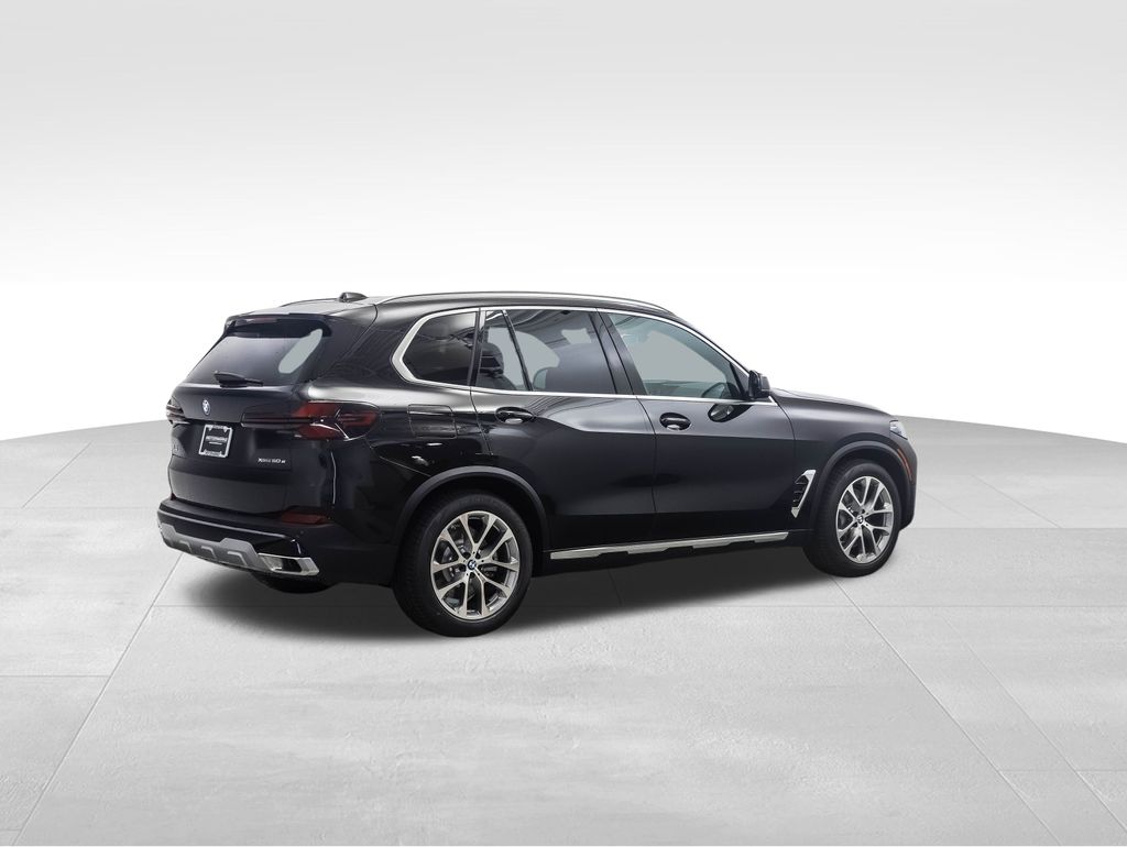 Thumbnail: 2026 BMW X5 - 5