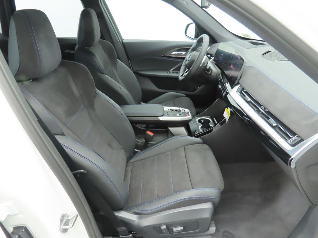 Thumbnail: 2026 BMW X1 - 20