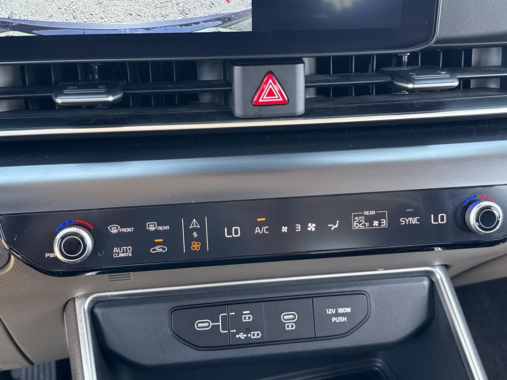 Used 2026 Kia Carnival Van