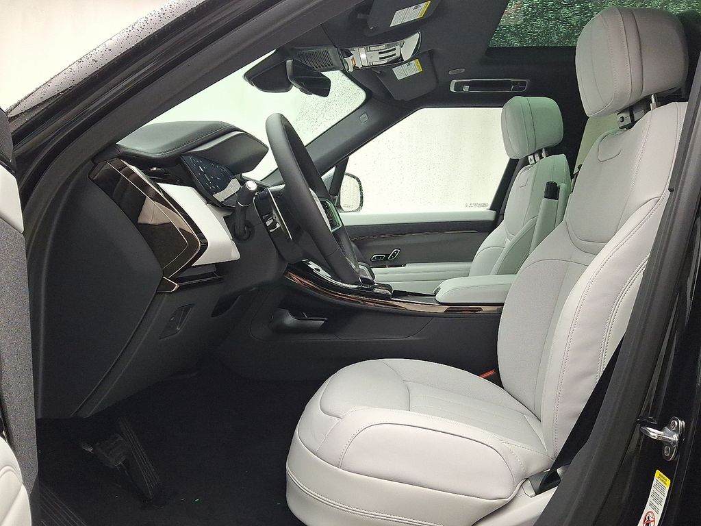 Thumbnail: 2026 Land Rover Range Rover Sport - 10