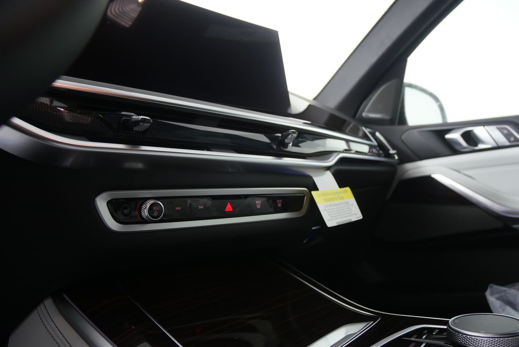 Thumbnail: 2026 BMW X5 - 20