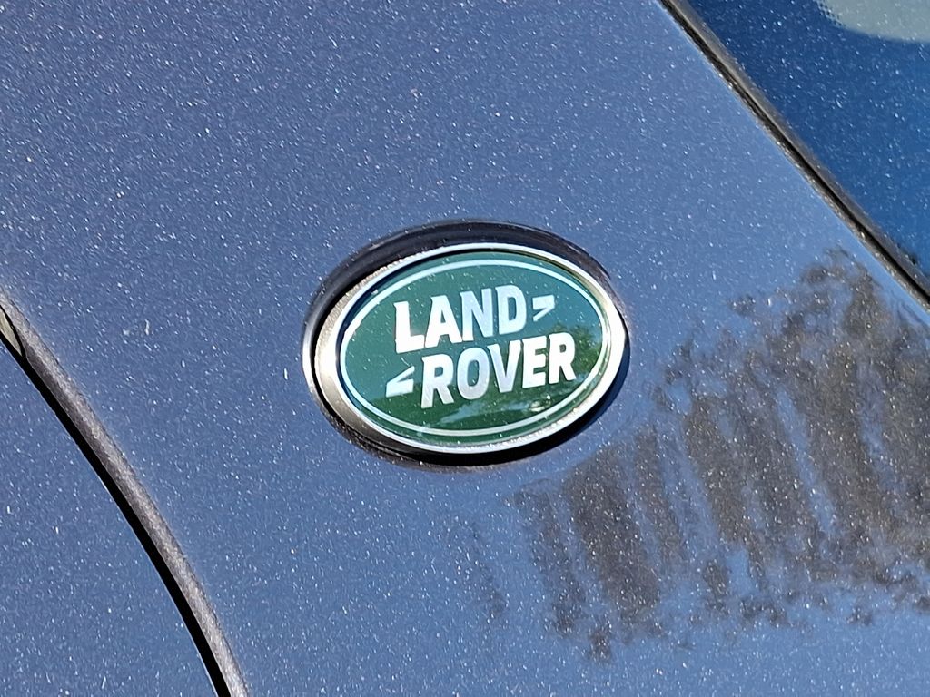 2025 Land Rover Discovery Sport S 19