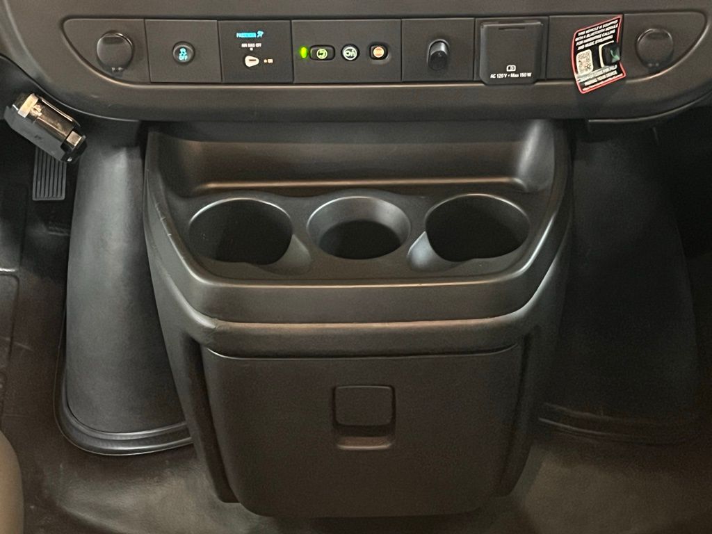 2025 Chevrolet Express 3500 Work Van