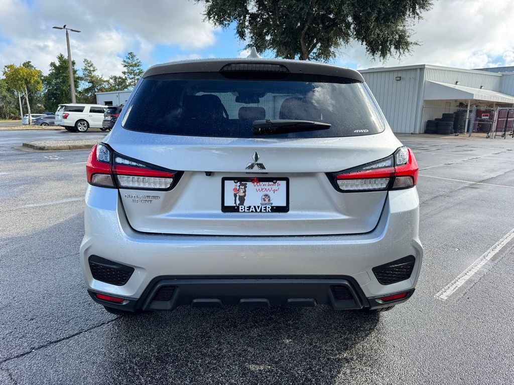 2024 Mitsubishi Outlander Sport ES photo 3