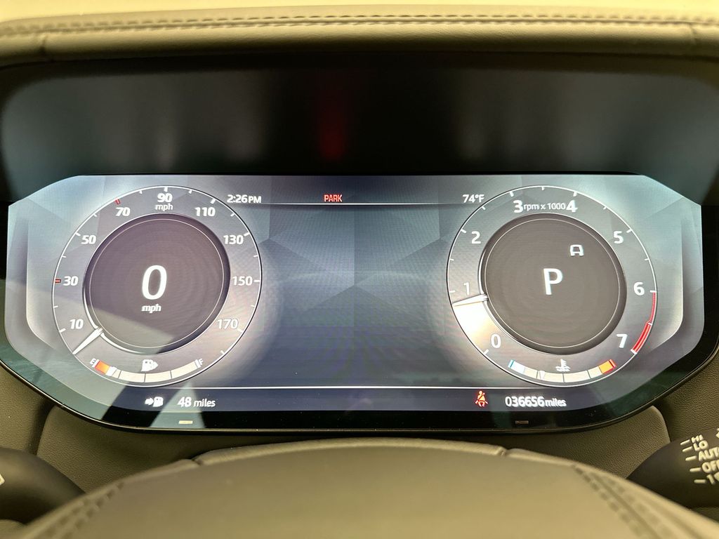 2023 Land Rover Range Rover SE 19