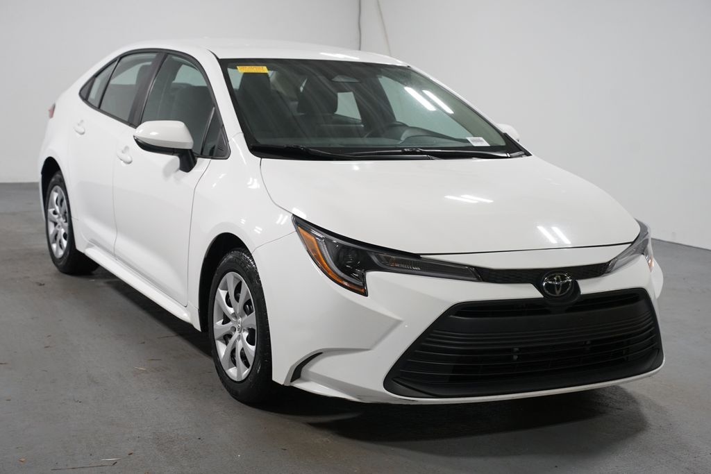 Thumbnail: 2024 Toyota Corolla - 3
