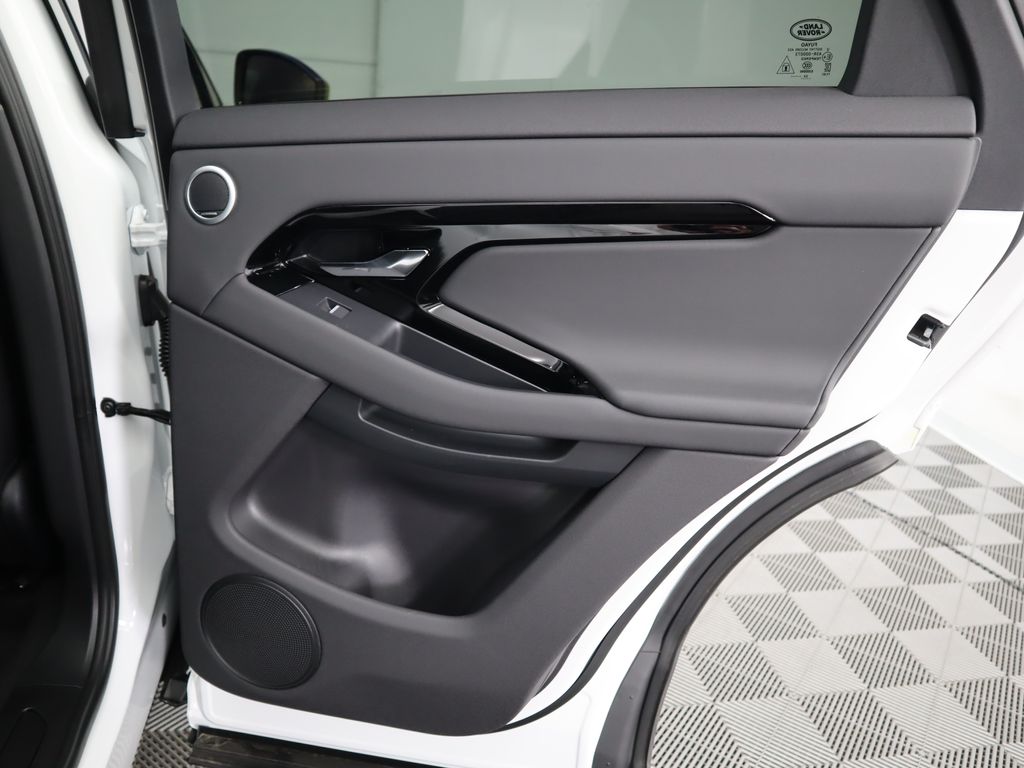 2025 Land Rover Range Rover Evoque S 29