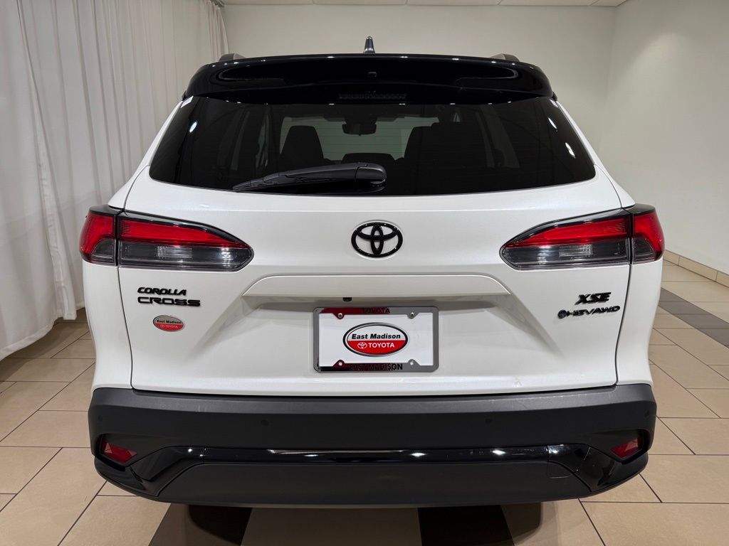Thumbnail: 2026 Toyota Corolla Cross - 4