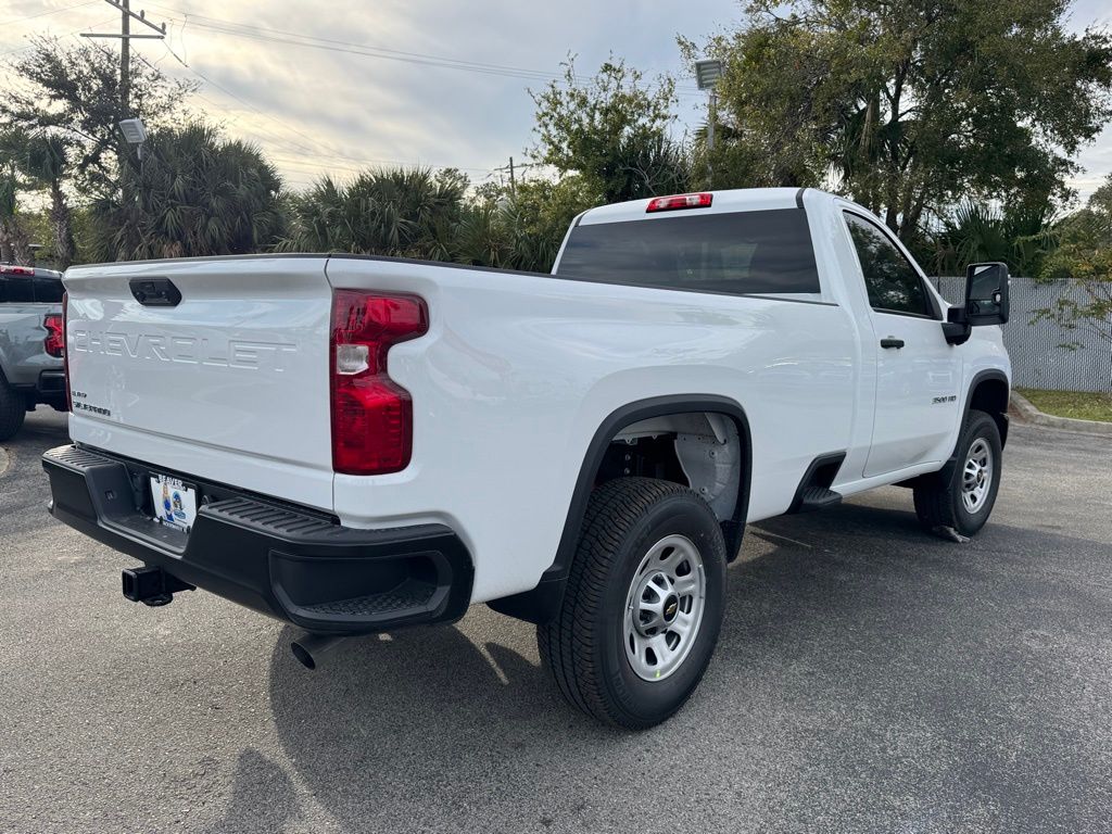 2025 Chevrolet Silverado 3500HD Work Truck 8