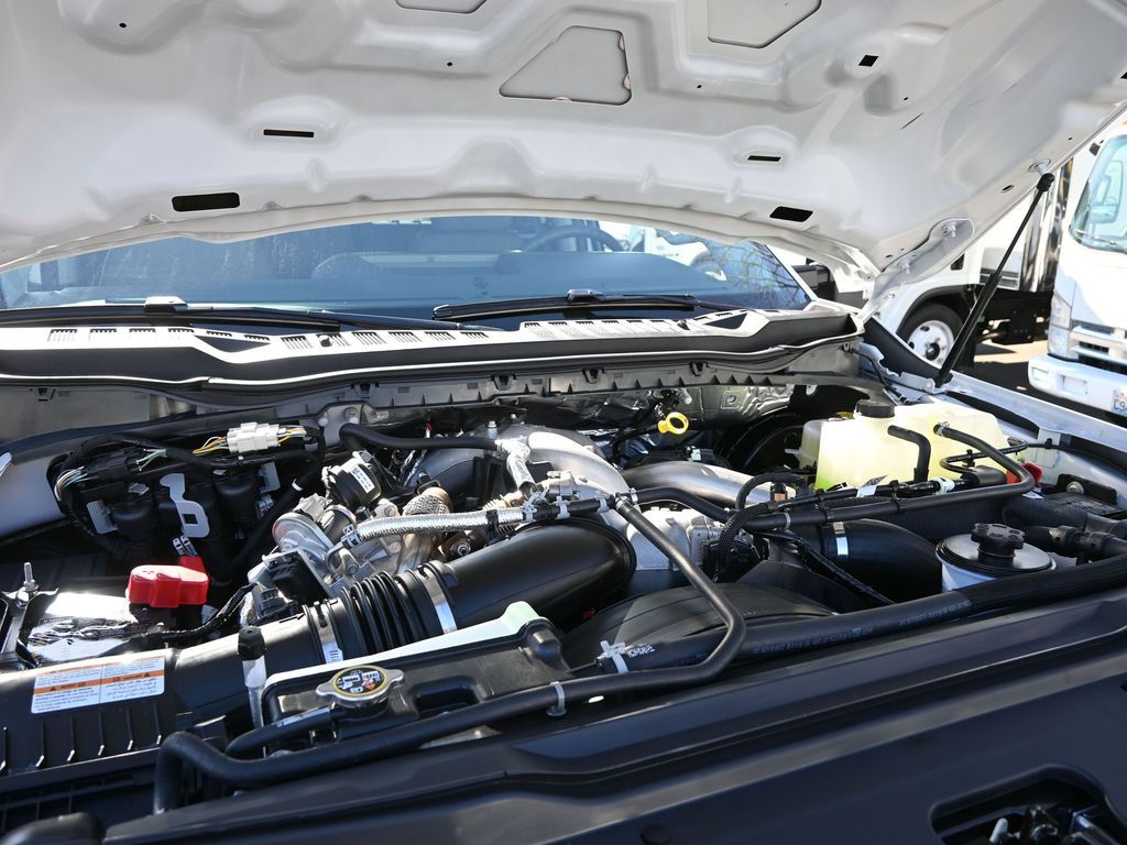 2025 Ford F-350 Super Duty XL