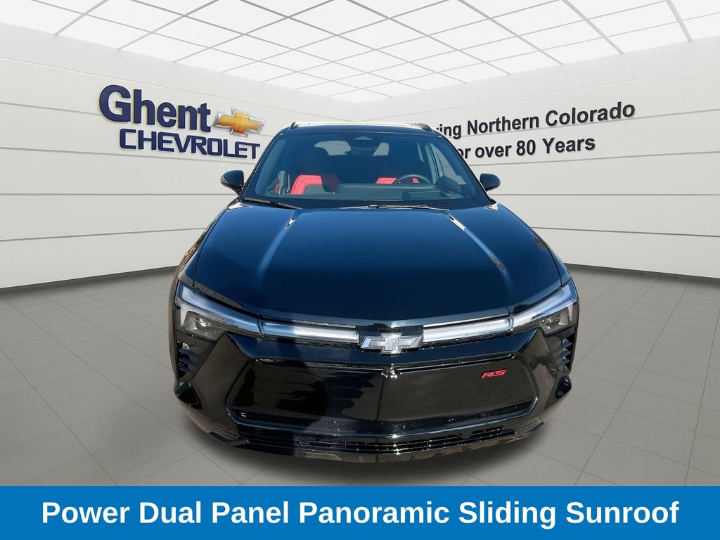 View vehicle photo 4