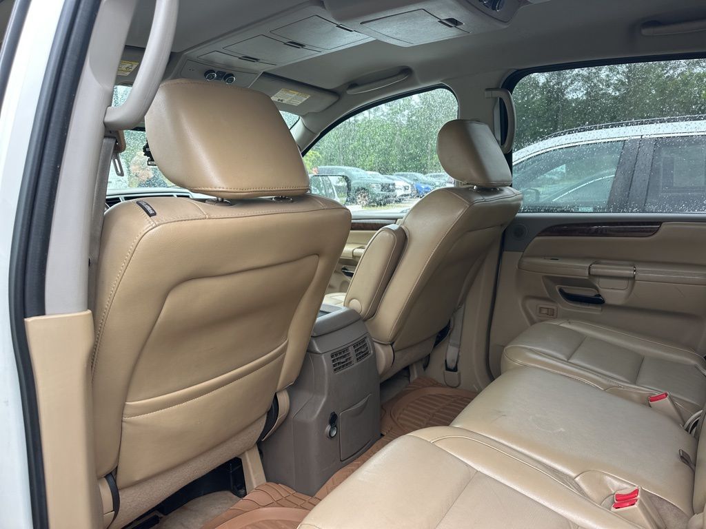 2014 Pearl White Nissan Armada SL RWD SUV